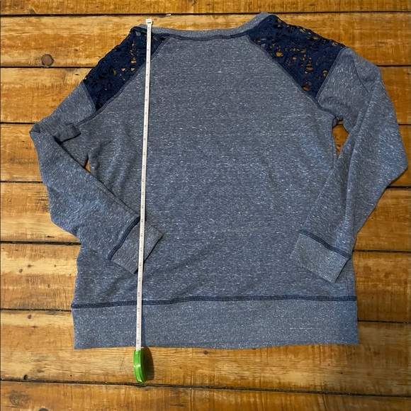 Lightweight Point Zero Sweater with Lace Detail Size M - Picture 7 of 7